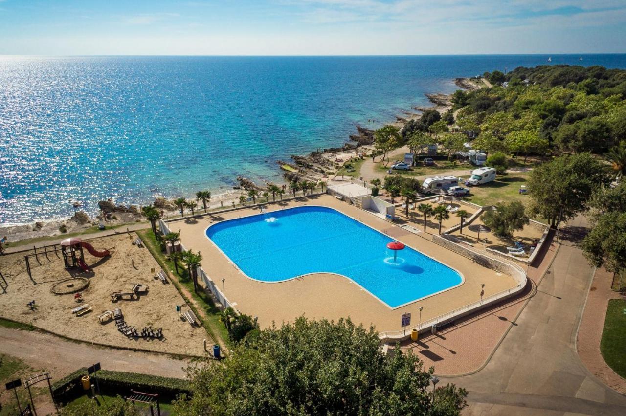 Eurocamp Mobile Homes At Fkk Naturist Campsite Ulika Porec Luaran gambar