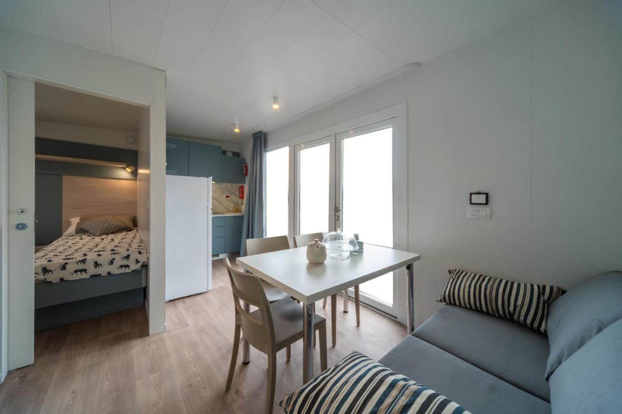Eurocamp Mobile Homes At Fkk Naturist Campsite Ulika Porec Luaran gambar