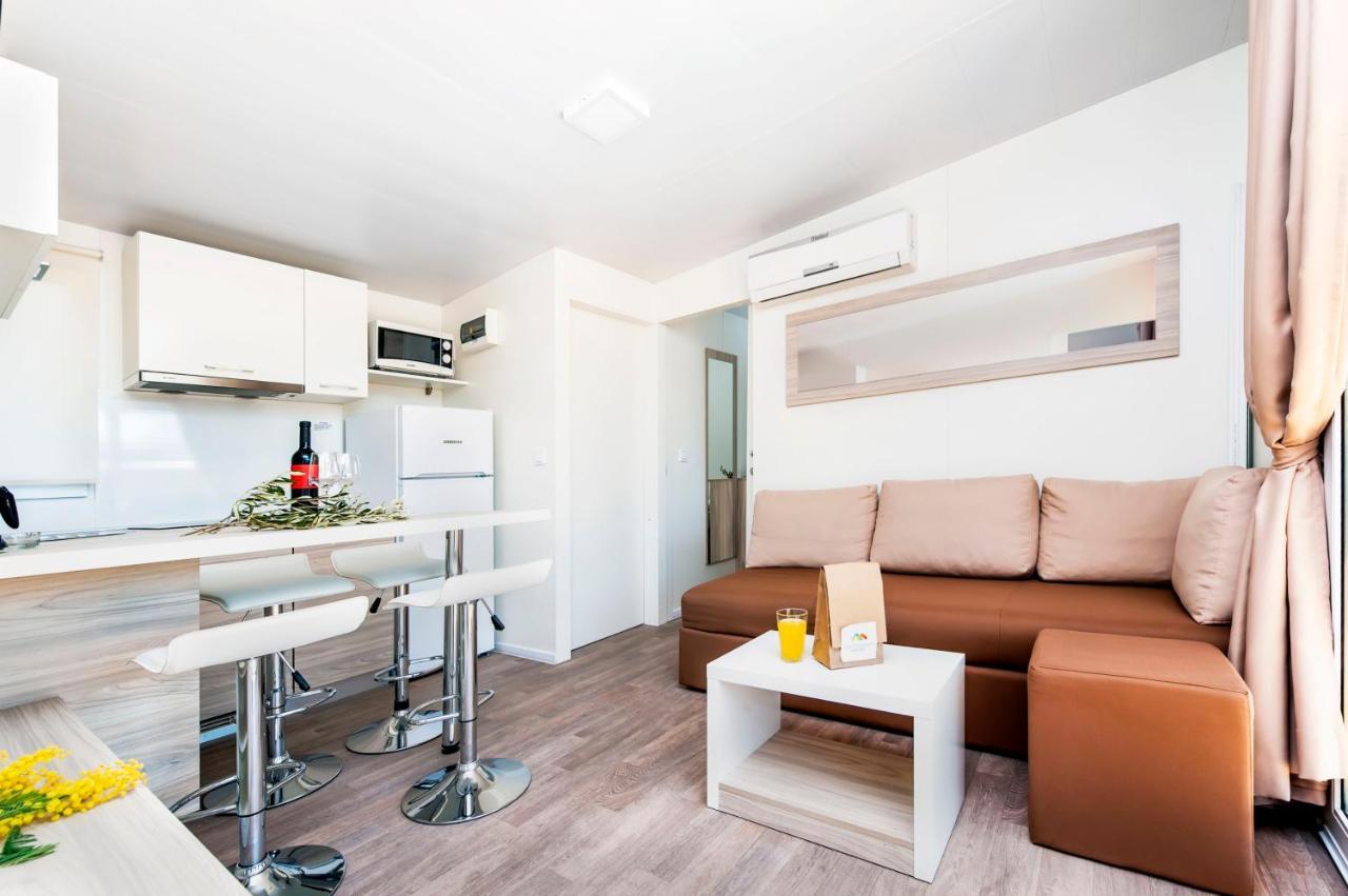 Eurocamp Mobile Homes At Fkk Naturist Campsite Ulika Porec Luaran gambar